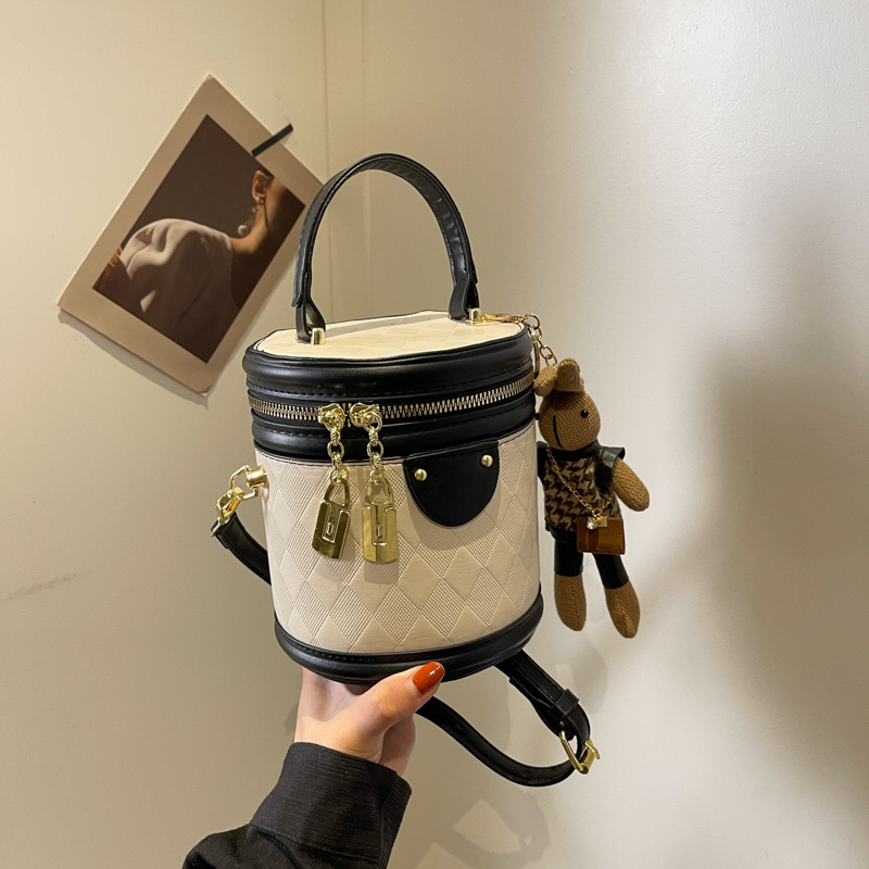 This Year's Trendy Fashion Small Bucket Bag for Women 2026 New Style Trendy High-Quality Niche Single Shoulder Crossbody Bag