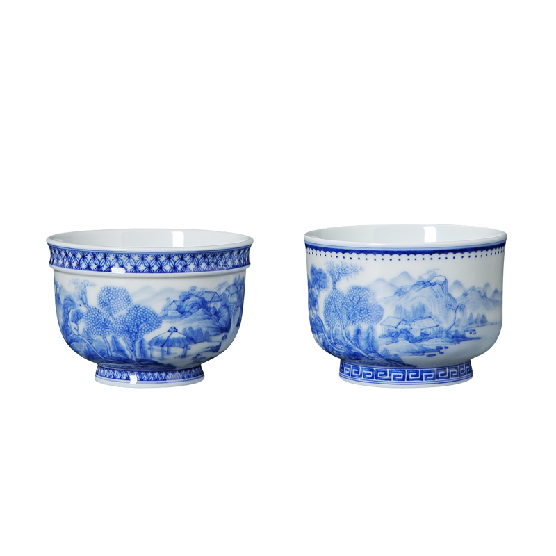 Its green hand sample tea cup of blue and white porcelain up with jingdezhen ceramic cups by hand master cup single cup tea cups