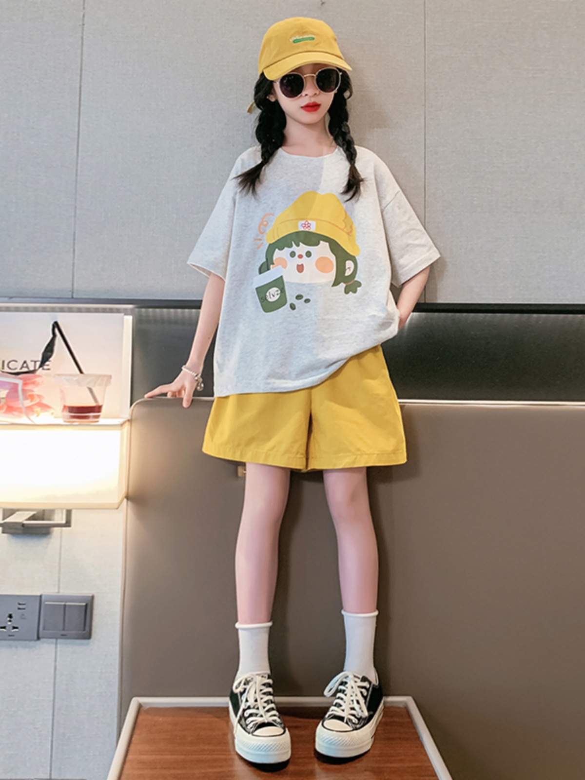 <!--女童夏季短袖短裤运动服套装中大童时髦洋气夏款儿童韩版休闲夏装-->