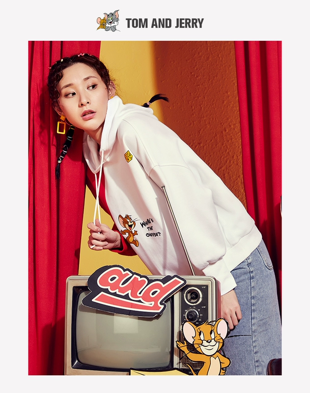 Xtep King Sweet Sweater Women 2020Q1 Spring New Sports Cat and Mouse Pullover - Thể thao lông cừu / jumper