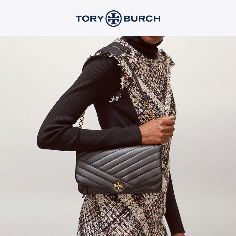 Tory Burch 汤丽柏琦 Kira 中号羊皮绗缝 女式链条单肩包 双重优惠折后¥2042.5 天猫¥3700 Tory Burch 汤丽柏琦 Kira 中号羊皮绗缝 女式链条单肩包 双重优惠折后¥2042.5 天猫¥3700