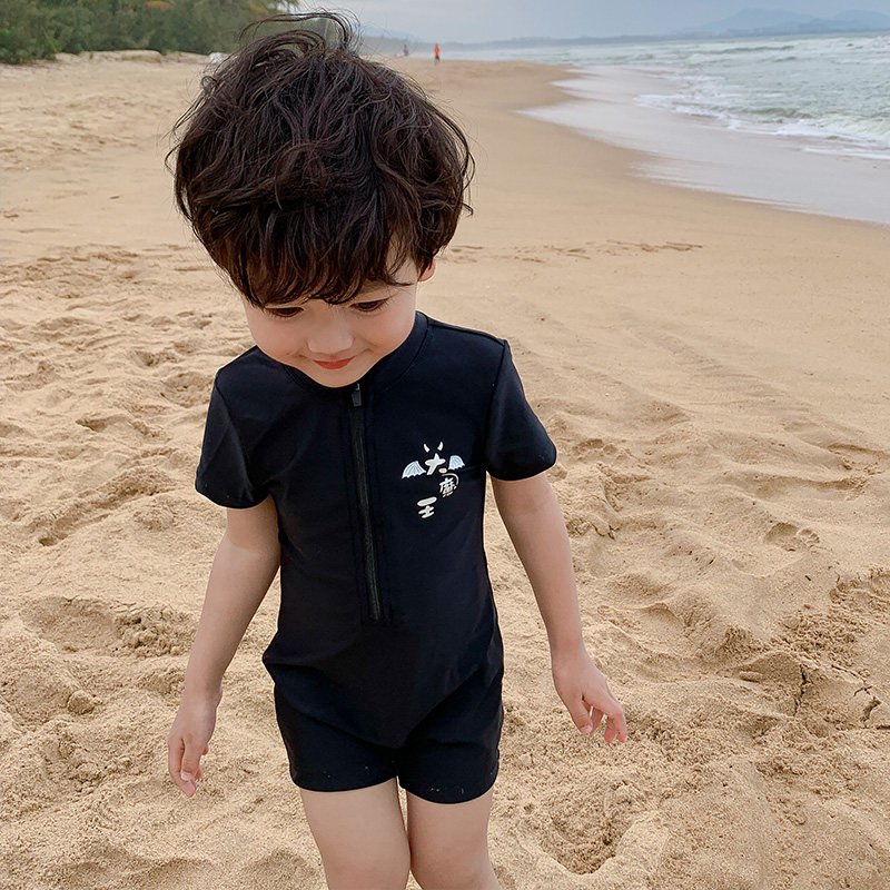 2021 new boy swimsuit cartoon tennis red child Xia Lianmen CUHK boy little baby sunscreen swimming trunks
