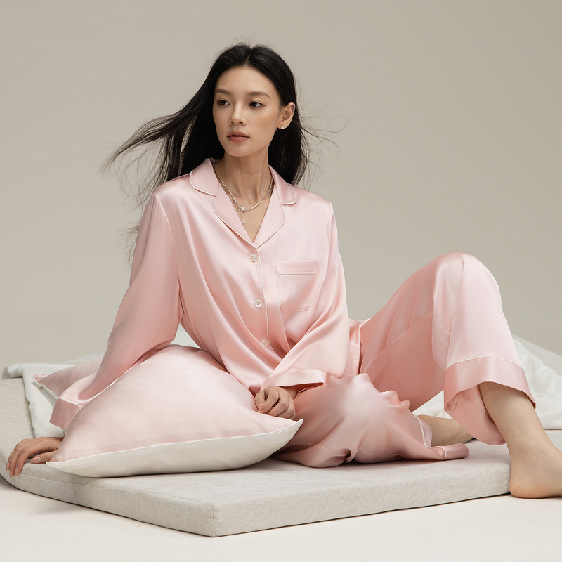Qingshanjia 5A Grade Double-Sided Satin | 32 Momme Silk Pajamas, Mulberry Silk, Light Luxury, Cool Feeling, Long-Sleeved Loungewear for Women Qingshanjia 5A Grade Double-Sided Satin | 32 Momme Silk Pajamas, Mulberry Silk, Light Luxury, Cool Feeling, Long-Sleeved Loungewear for Women