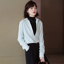 White shirt woman long sleeve v collar stack wearing clothing spring autumn and winter hit bottom inner lap sweater two-piece thickened lining