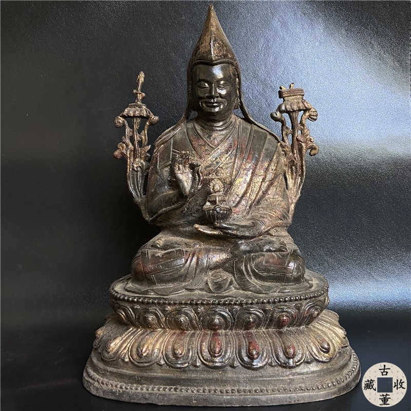 古董，中國古佛像，古銅製，光背裹に銘文が有リます，重約1100克 古董，中國古佛像，古銅製，光背裹に銘文が有リます，重約1100克