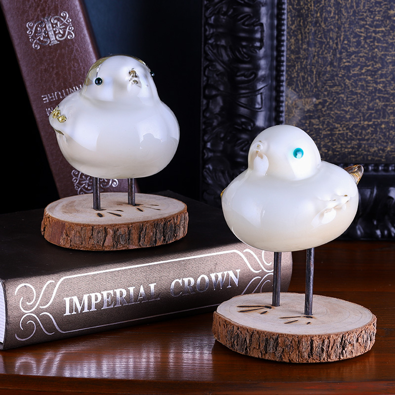Nordic Brief Solid Wood Base Glass Small Bird Living Room Decent Board Room Furnishing Modern Home TV Cabinet Decoration Pendulum
