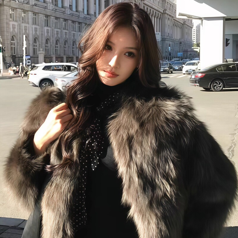 Stylish and Fashionable Fox Fur Short Coat for Women, New Autumn and Winter Style, High-End, Youthful, Warm Fur Coat
