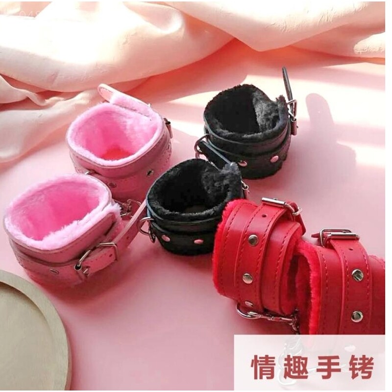 Sex products bracelet Simulation torture plush leather bondage ring Beauty's sex lace Hand buckle confusion lace