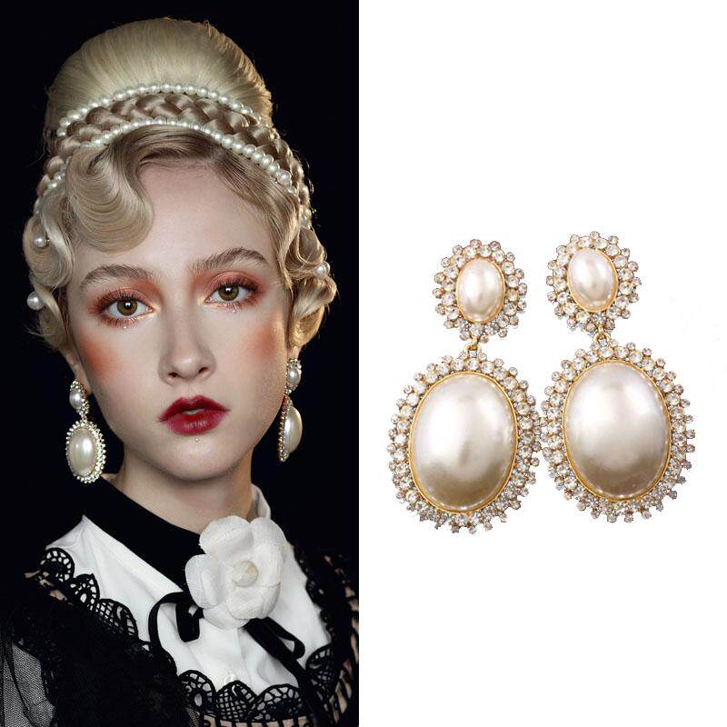 Earrings 2019 tide European and American court retro advanced French niche personality Joker Baroque French women