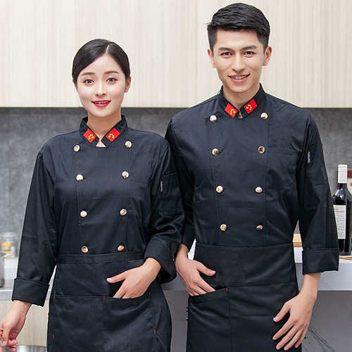 Крупный ресторан с длинной мужской и женской отель с длинной мужской и женской гостиной