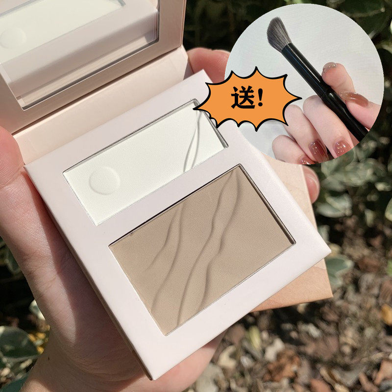 The silty quality is really good~Focallure Feiluer high-gloss repairing powder two-color nose shadow silhouette brightens lying silkworm
