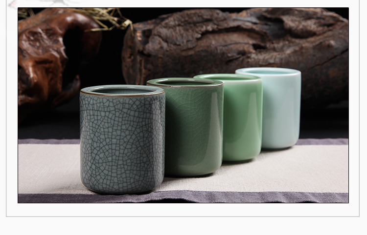 Longquan celadon porcelain brush pot makeup brush to receive round brush barrels of the desktop to receive environmental stationery pencil barrel