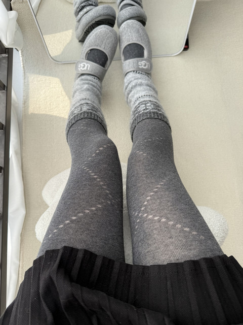 Gray Fair Isle wool pile socks for women autumn and winter 2025 new retro slimming thickened snow boot leg covers