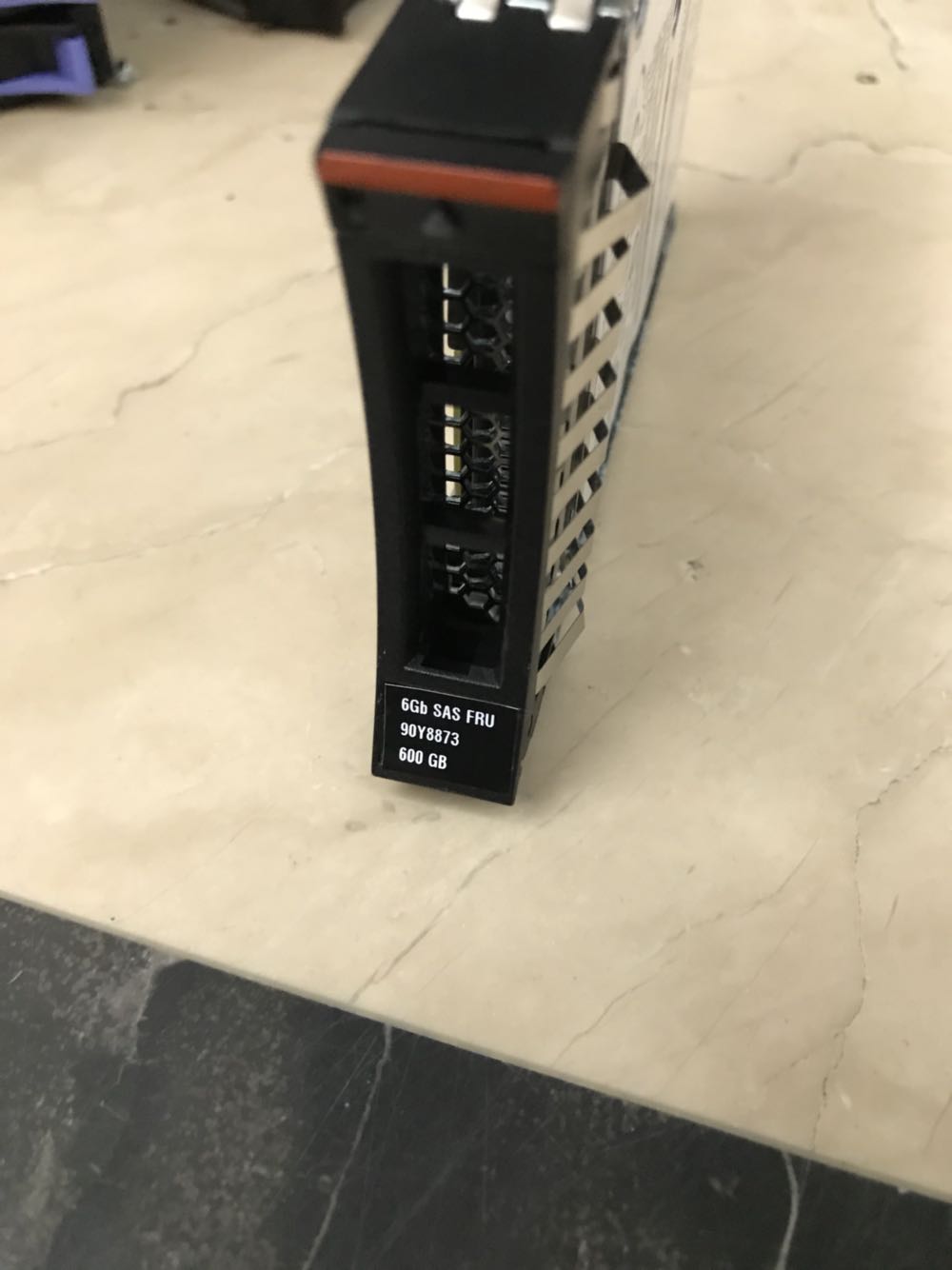 90Y8873 90Y8872 600GB IBM