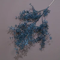 Розовая трава-синий