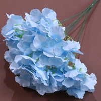 Светло -голубой