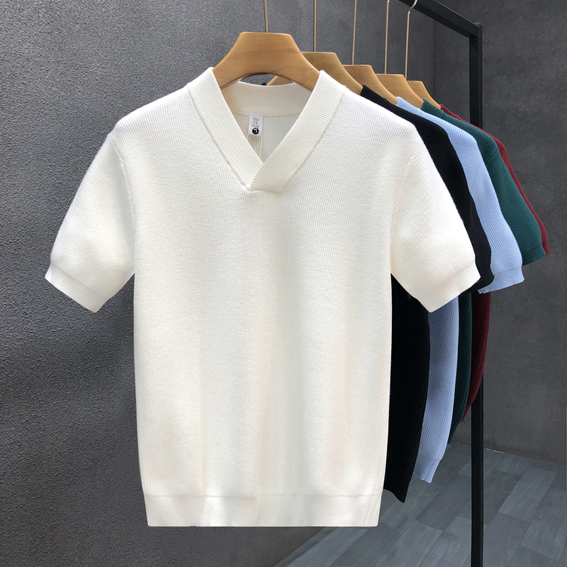French-Style Designer Makes You Fall in Love at First Sight! V-Neck Simple White Short-Sleeved Sweater for Men, Thick Knitwear
