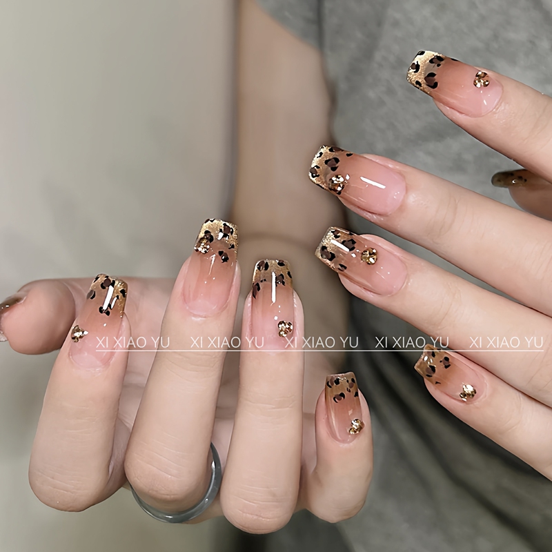 【Maple Sugar Leopard Print】Autumn and Winter Gilded Cat Eye Blush Gradient Hand-Painted Leopard Print Brightening Pure Handmade Phototherapy Wearable Nails