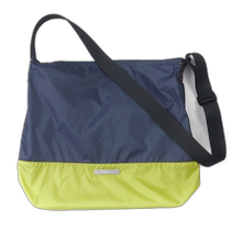 Korean direct mail RAWROW simple and fashionable travel shoulder bag