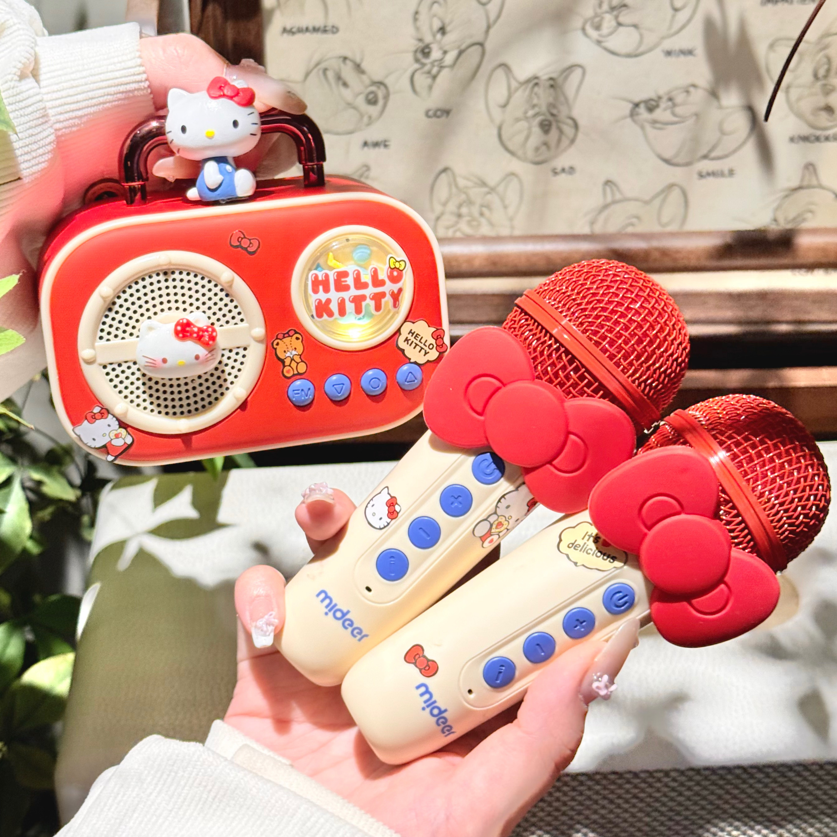 Milu 子供用歌唱おもちゃマイク、ベビースピーカー、KT Bluetooth ワイヤレスマイク、実用的な誕生日と新年の贈り物