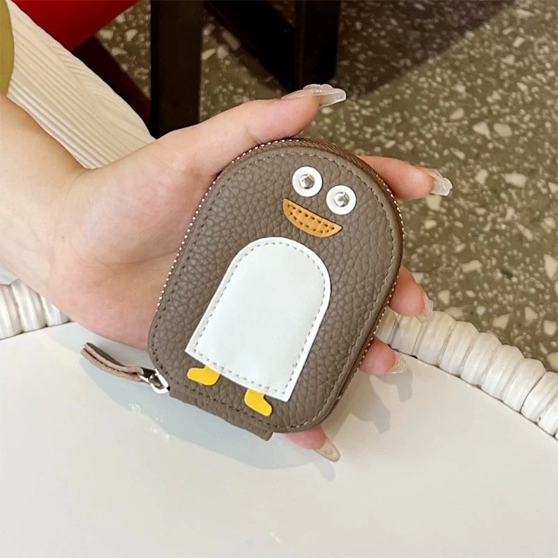 Картонная карточница? Нет, перевод контекст: Cartoon card holder, small capacious shoulder bag, wallet, genuine leather
