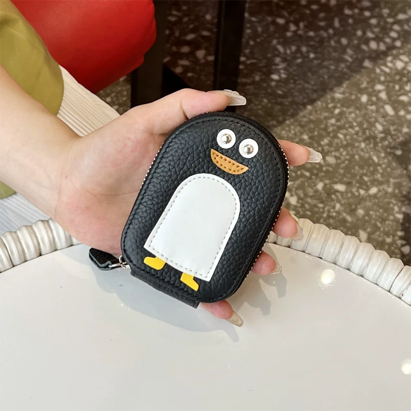 Картонная карточница? Нет, перевод контекст: Cartoon card holder, small capacious shoulder bag, wallet, genuine leather