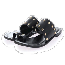 (Direct mail from Japan) MODE KAORI rivet flat tongue sandals 8265 (black)