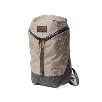 Japan Direct Mail Mystic Ranch Catalyst 18 Backpack Catalyst Backpack 18L Backpack Outdoor