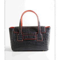 Japanese direct mail sankyo shokai womens crocodile leather handbag two-color design full of high-end feel
