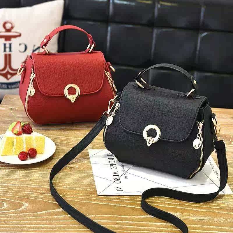 Bag Packs Woman Bag New 2019 Single Shoulder Bag Fashion Women Earth Bag Small Square Bag Small Fresh Hanging Bag Sloped Soft Hand-Taobao