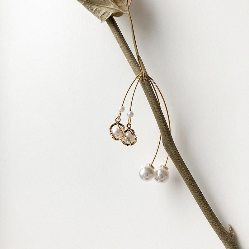 Advanced Sensation Earrings 2020 New Pearl Earrings Style Retro web Red earbuds front and back with ear clips without earbuds