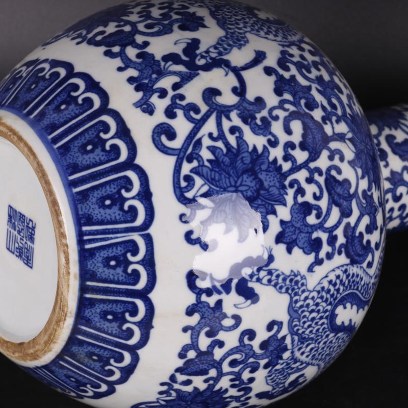 The Qing qianlong in blue and white dragon tree decal antique porcelain household of Chinese style furnishing articles old goods collection process