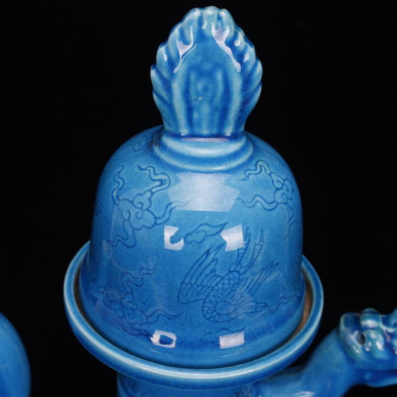 Jingdezhen imitation Ming hongzhi peacock blue glaze carved dragon pot of antique reproduction antique Chinese antique old items furnishing articles