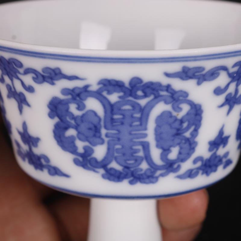 In blue and white life of word lines best cup antique handicrafts, household of Chinese style China antique curio collection