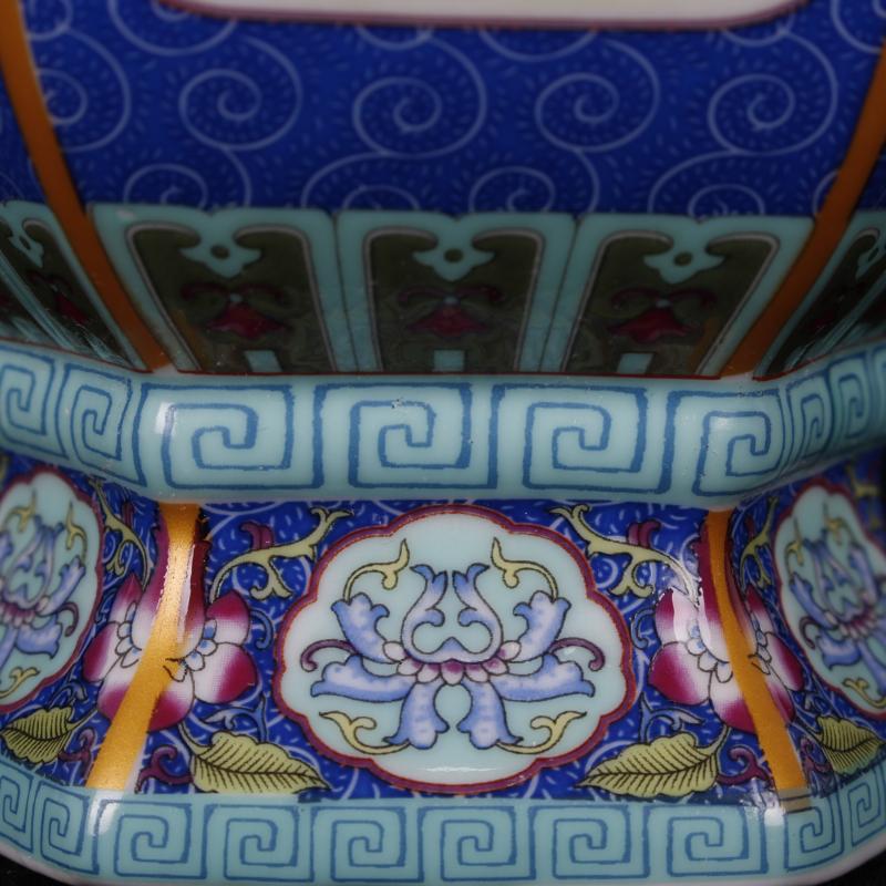 Jingdezhen imitation the qing qianlong designs of colored enamel vase archaize play Chinese zodiac antique decoration handicraft furnishing articles