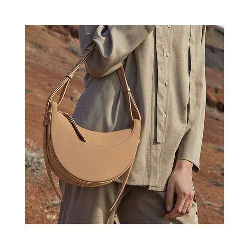 Европейская прямая почтовая почта Polene 2021 Осень и Зимняя Новая Numero Dix Beige Beige Smooth Colf Сумка пол месяца