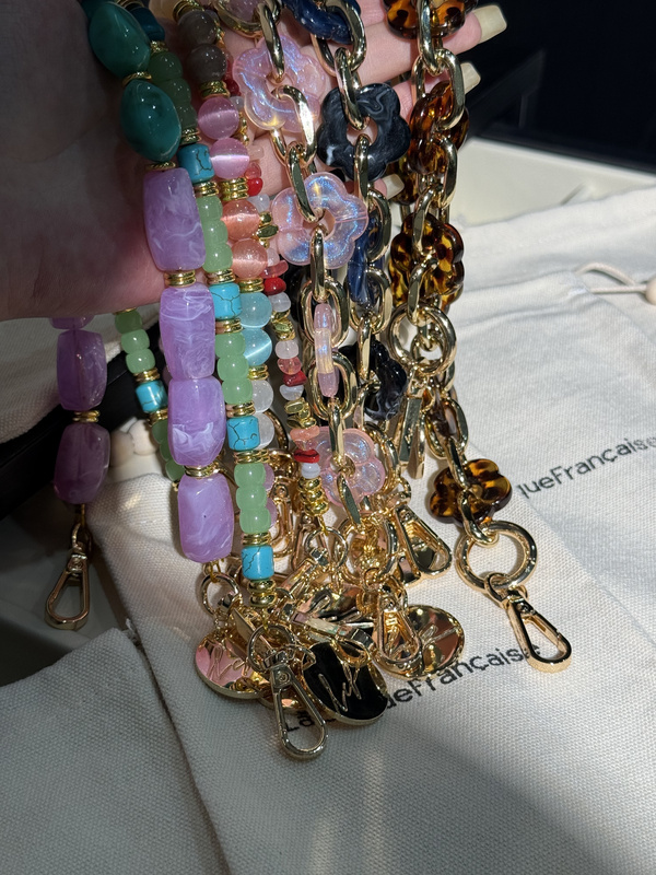 Lacoquefrancaise Semi-Precious Stone Eco-Friendly Resin Beaded Portable Anti-Lost Phone Chain Necklace Bracelet Lacoquefrancaise Semi-Precious Stone Eco-Friendly Resin Beaded Portable Anti-Lost Phone Chain Necklace Bracelet