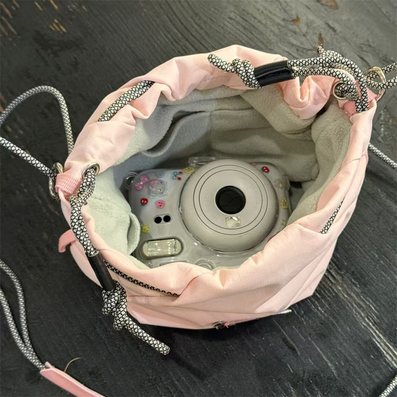 Camera Bag Canon Waterproof and Drop-Proof Digital Storage Bag Pink Simple Shoulder Handbag Camera Crossbody Bag Camera Bag Canon Waterproof and Drop-Proof Digital Storage Bag Pink Simple Shoulder Handbag Camera Crossbody Bag