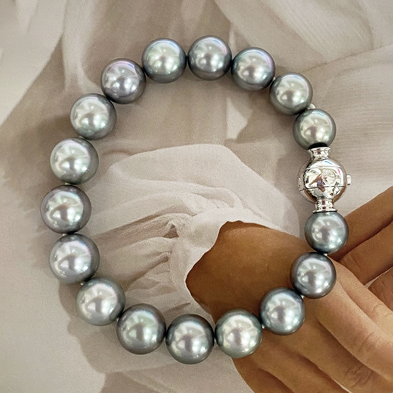 Tahitian Platinum Gray Pearl Bracelet with Perfectly Round 18K Gold Diamond Inlay, High-End Gray Black Pearl Bracelet