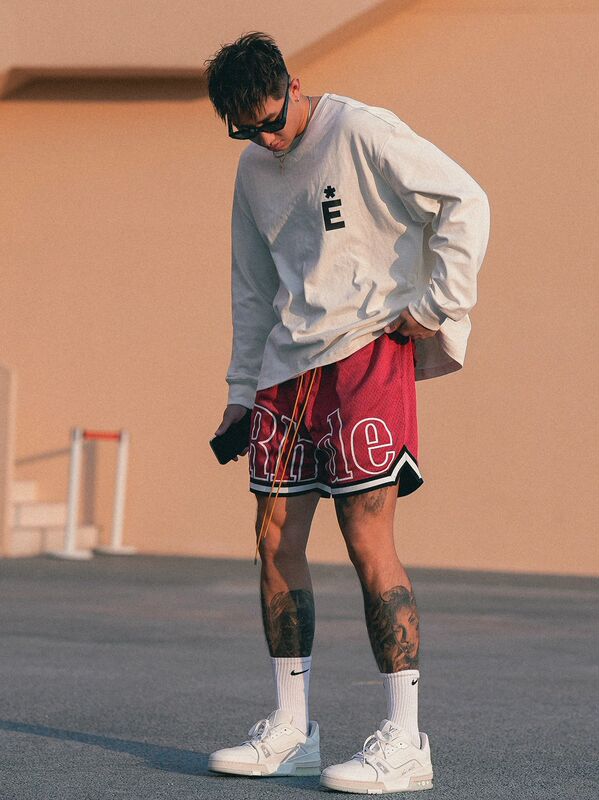 Rhude Niche Trendy Brand American Casual Breathable High-Loose Fit Unisex Letter Sports Mesh Drawstring Basketball Shorts
