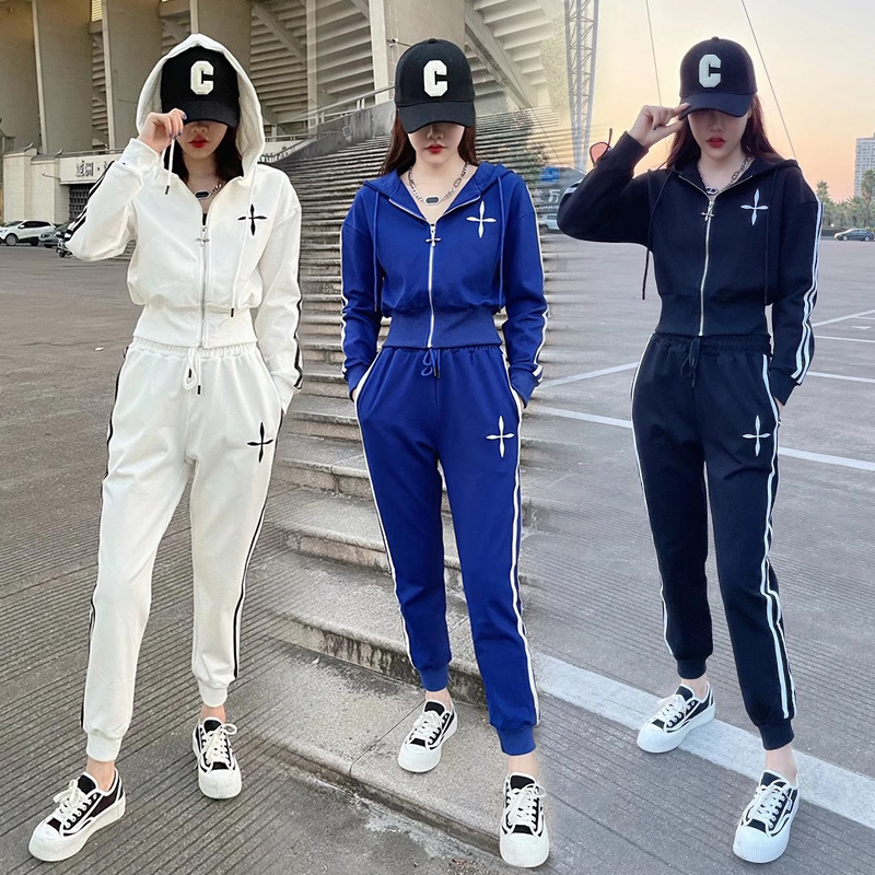 European goods 2022 spring and autumn new suit female fashion Western style Korean version is thin and high waist leisure sports student two-piece suit