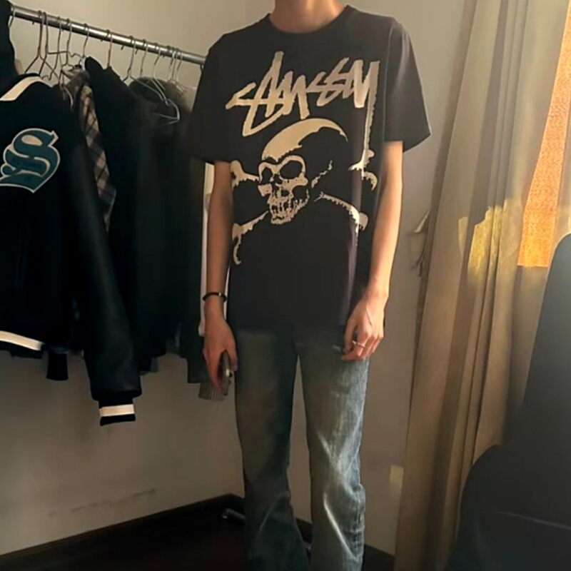American High Street Style Skull Print Short-Sleeved T-Shirt for Men and Women, Loose Rock Style Pure Cotton Versatile Casual Top American High Street Style Skull Print Short-Sleeved T-Shirt for Men and Women, Loose Rock Style Pure Cotton Versatile Casual Top