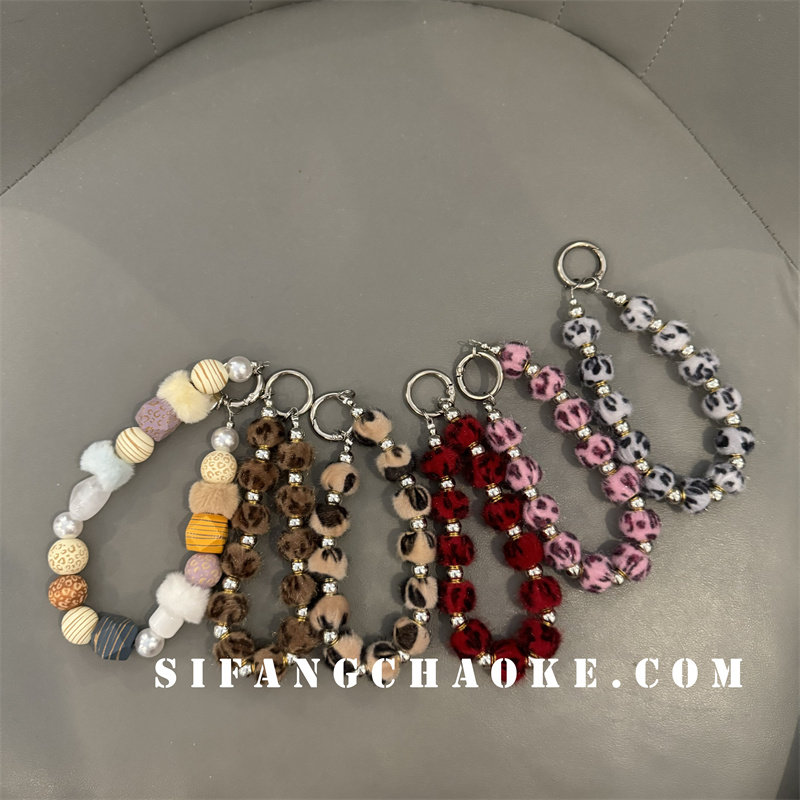 Plush leopard print chain phone case charm earphone cover decorative bag clutch short chain autumn and winter style homemade versatile