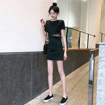 Small black skirt short sleeve dress design sense female light luxury celebrity light mature style retro careful machine slim bag hip skirt