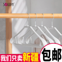 Shunyi wide shoulder seamless clothes hanger anti-shoulder angle clothes support dry and wet dual-use clothes hanger plastic non-slip adult clothes hanger