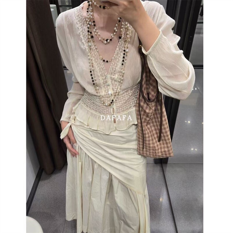 Gorgeous and Ethereal White Lace Patchwork Long-Sleeve Shirt Top for Women, Waist-Cinching, Unique Thin Top 7521015