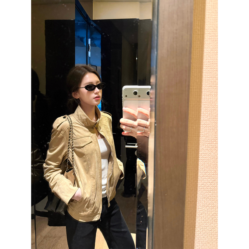 Oioi Esse|Stand Collar Short Retro Suede Jacket for Women, Autumn Casual Versatile Long-Sleeve Short Coat Oioi Esse|Stand Collar Short Retro Suede Jacket for Women, Autumn Casual Versatile Long-Sleeve Short Coat