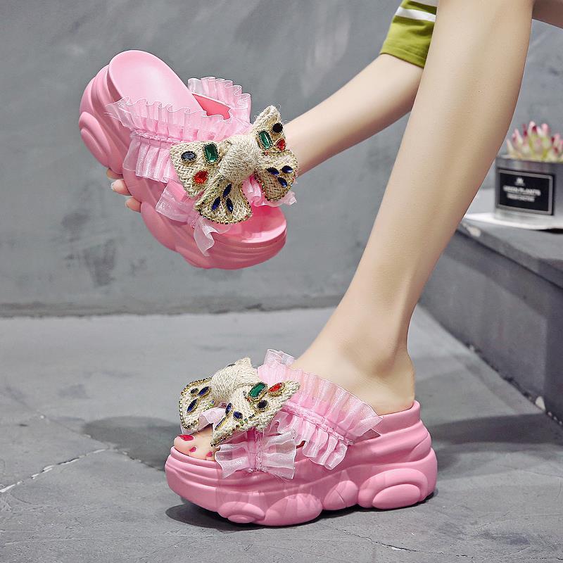 Butterfly sandals summer fashion wear 2023 new European station pine thickness increase 100 and cool slippers