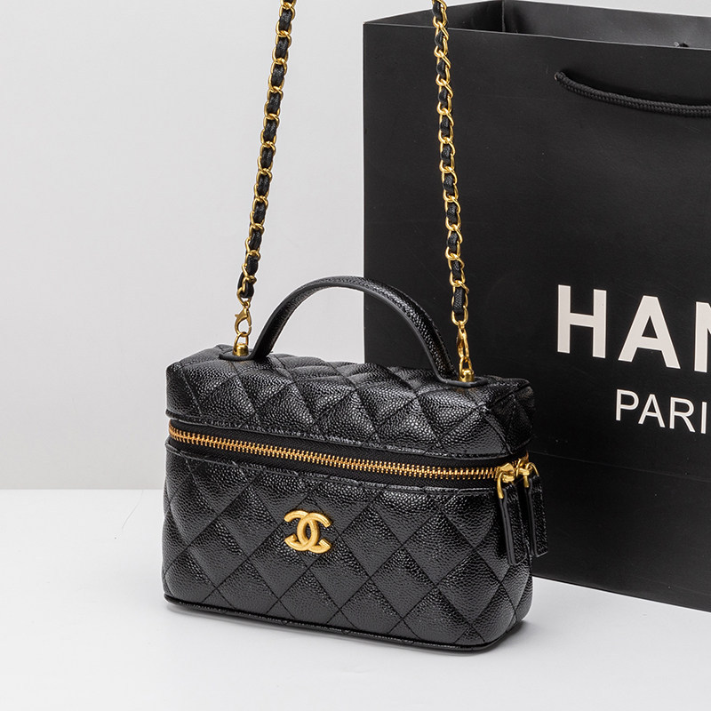 Authentic Boutique Handbag 2026 New Model Chanel-Style Shoulder Crossbody Bag Versatile Fashion Quilted Chain Box Bag