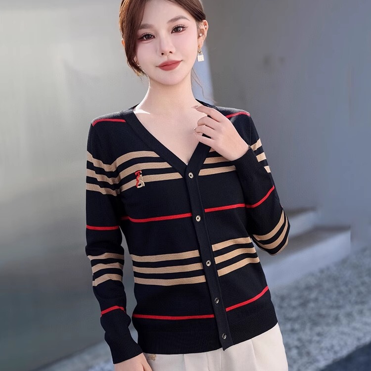 2025 Light Luxury British Style Striped Women's Clothing New Elegant Slim Fit Spring Thin V-Neck Single-Breasted Knitted Cardigan